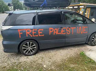 Violent Anti-Semitic Attack on Jewish Couple in Venice Sparks Outcry Over Migrant Tensions