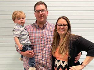 Community in Shock After Parents Killed in Alabama Crash, Orphaning Three Children