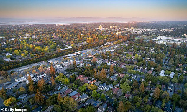 Silicon Valley’s Elite Accelerate Exodus from California Over Proposed Wealth Tax