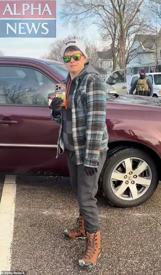 Trump Blocks FBI Collaboration in ICE Agent Shooting Probe, Calls Probe 'Normal' Amid Controversy