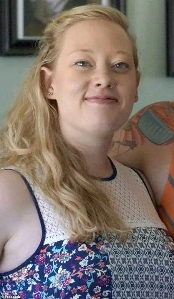 Breaking: Joe Rogan Sparks National Debate Over ICE Raids and Nazi Gestapo Parallels in Discussion with Sen. Rand Paul