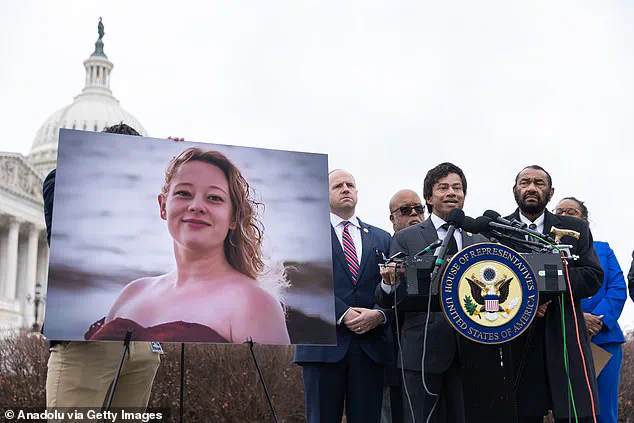 Michigan Representative Shri Thanedar's Refusal to Stand During Trump's Joint Address Sparks Political Controversy