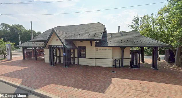 15-Year-Old Thomas Medlin Missing for Over Two Weeks After Meeting Stranger Online via Roblox