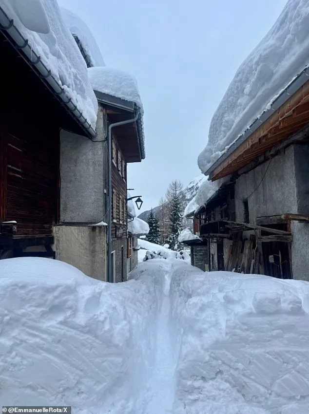 Alpine Crisis: Heavy Snowfall Triggers Evacuations and Avalanche Alerts in Italy and Switzerland