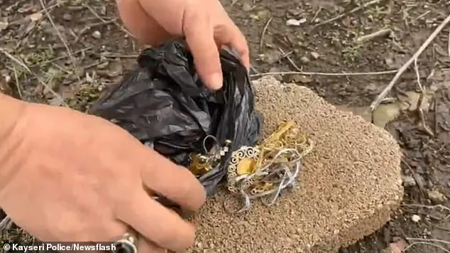 Bizarre Theft in Kayseri: Forklift and Donkey Used in Jewelry Heist