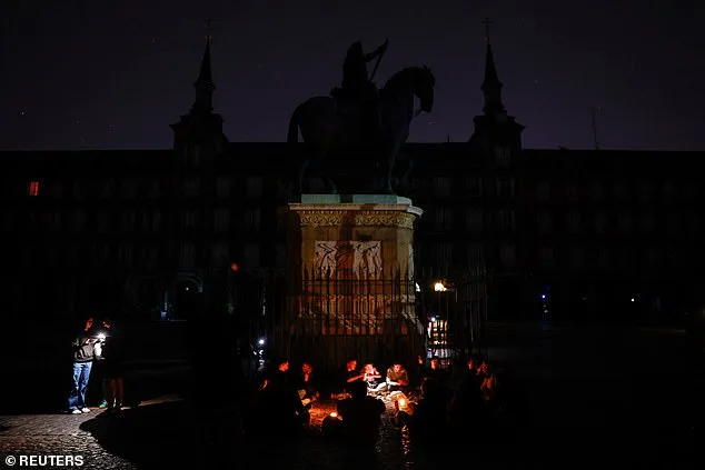 Macron Criticizes Spain's 100% Renewable Energy Push After Blackout