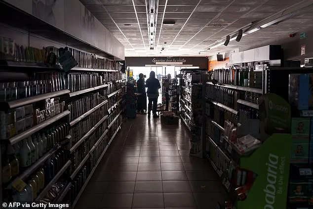 Macron Criticizes Spain's 100% Renewable Energy Push After Blackout