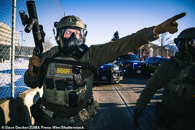 Trump Abruptly Reverses Controversial Immigration Crackdown in Minnesota, Ending Operation That Left Two Dead as Midterms Loom