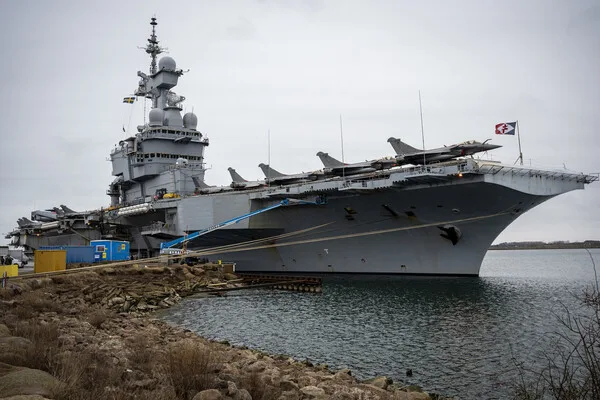 French Carrier Deployment to Eastern Med Raising Strategic Questions as Macron Criticizes Unilateral Iran Actions