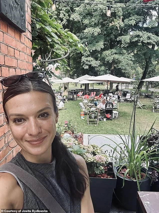 Shattered Bones, Broken Spirit: A Woman's Reckoning with Decades of Alcohol Addiction