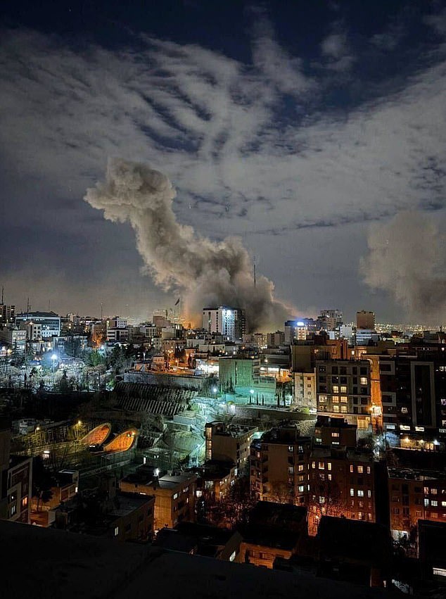 CNN Correspondent Faces Backlash Over 'Eerie Calm' Report in Iran Amid Escalating US-Israel Conflict