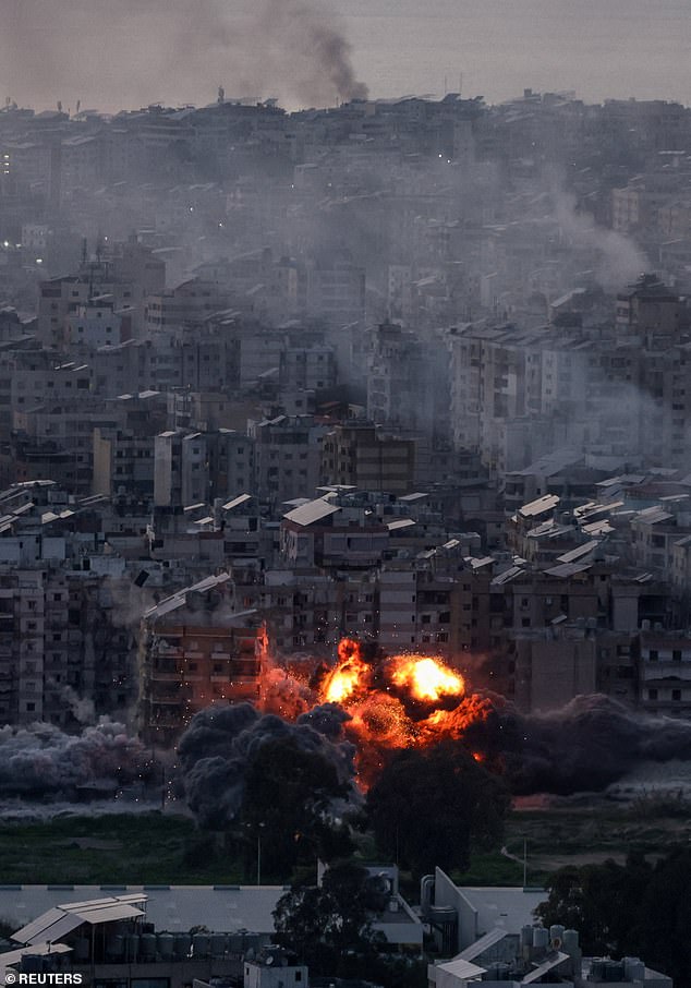 Medvedev Accuses U.S. of Threatening Gulf Nations, Calls Bases 'Not Protection' Amid Russia-Iran Intel Exchange