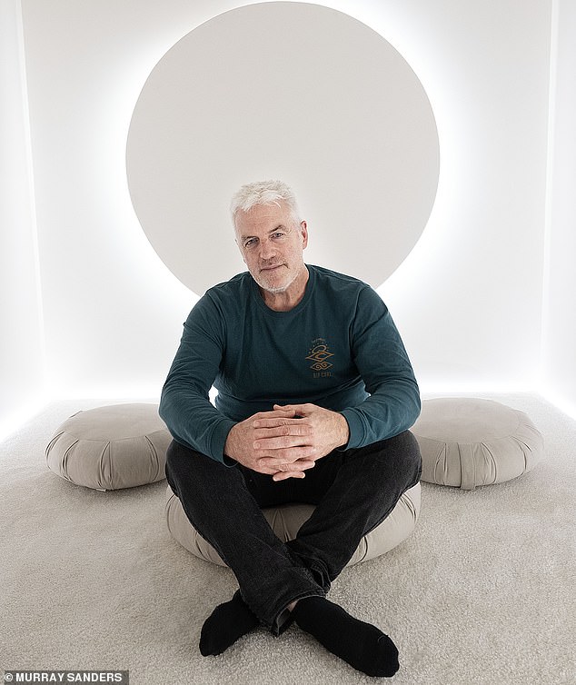 Investigative Journalist Experiences £1,800 Darkness Retreat in Poland