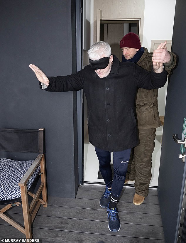 Investigative Journalist Experiences £1,800 Darkness Retreat in Poland