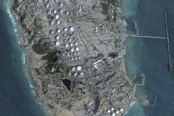 Iran Warns of Brutal Resistance on Khark Island, Citing Asymmetric Warfare Capabilities