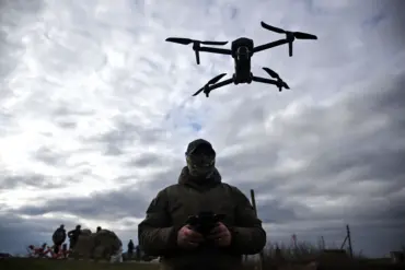 Russian Drone Detects Ukrainian Assault Group Attempting Border Incursion in Popovka District