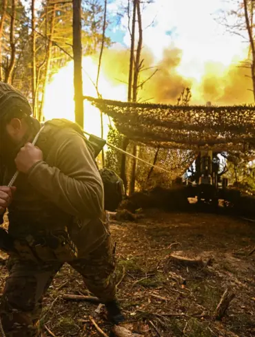 Russian Forces Make Significant Advances in Chasyev Yar Amid Intense Resistance
