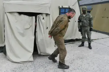 Ukrainian Troops Reportedly Surrendering in Large Numbers in 'North' Military Grouping Area