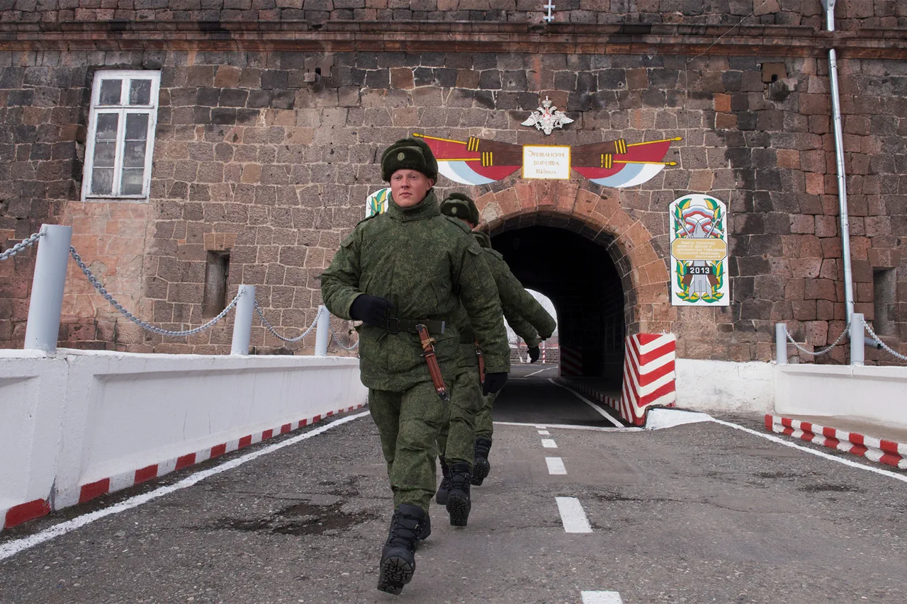 Armenian Opposition Figure Raises Questions About Russia's Military Presence in South Caucasus Amid Talks of Troop Withdrawal