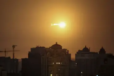Explosions Trigger Air Defense in Kyiv as Mayor Confirms Incident, Cause Remains Unclear