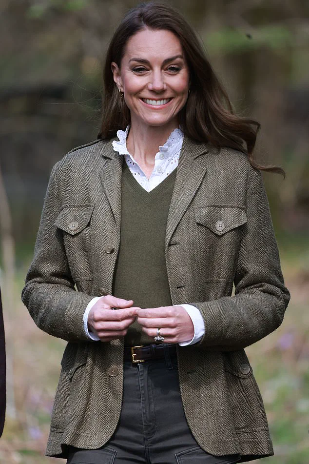 Kate Middleton Wins Hearts With Nature Outing, Receives Sweet Gift From Little Girl