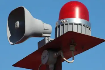 Air Raid Sirens Erupt in Kharkiv and Dnipropetrovsk as Ukraine Faces Escalating Threats: 'Coordinated Alerts Signal Heightened Danger,' Says Ministry Data