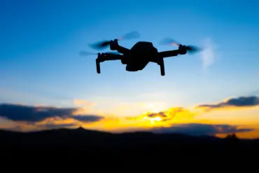 Drone Debris Falls Near Tatarstan Auto Plant, No Operational Impact Reported; Anti-Aircraft System Engaged