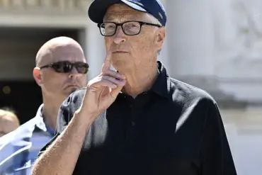 Exclusive Glimpse: Bill Gates and Girlfriend Seen in Venice Amid Lavish Wedding