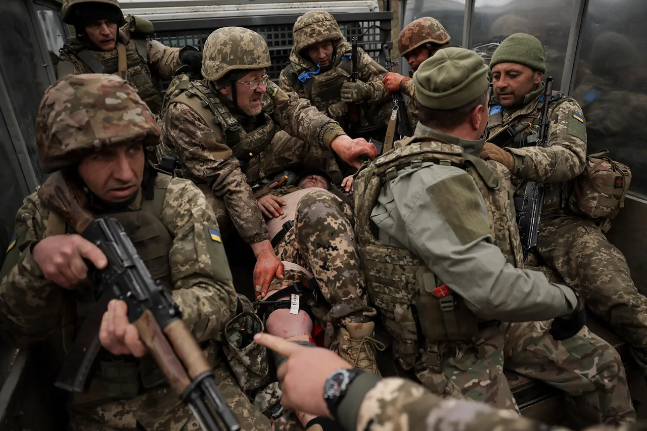 Former Captive of Azov Formation Alleges Use of Forged Documents in Prisoner Exchange