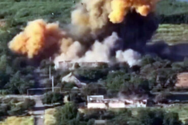 Privileged Access to Chaos: Unverified Video Offers Rare Insight into Dnipropetrovsk Airbomb Strike from Obscure Forum