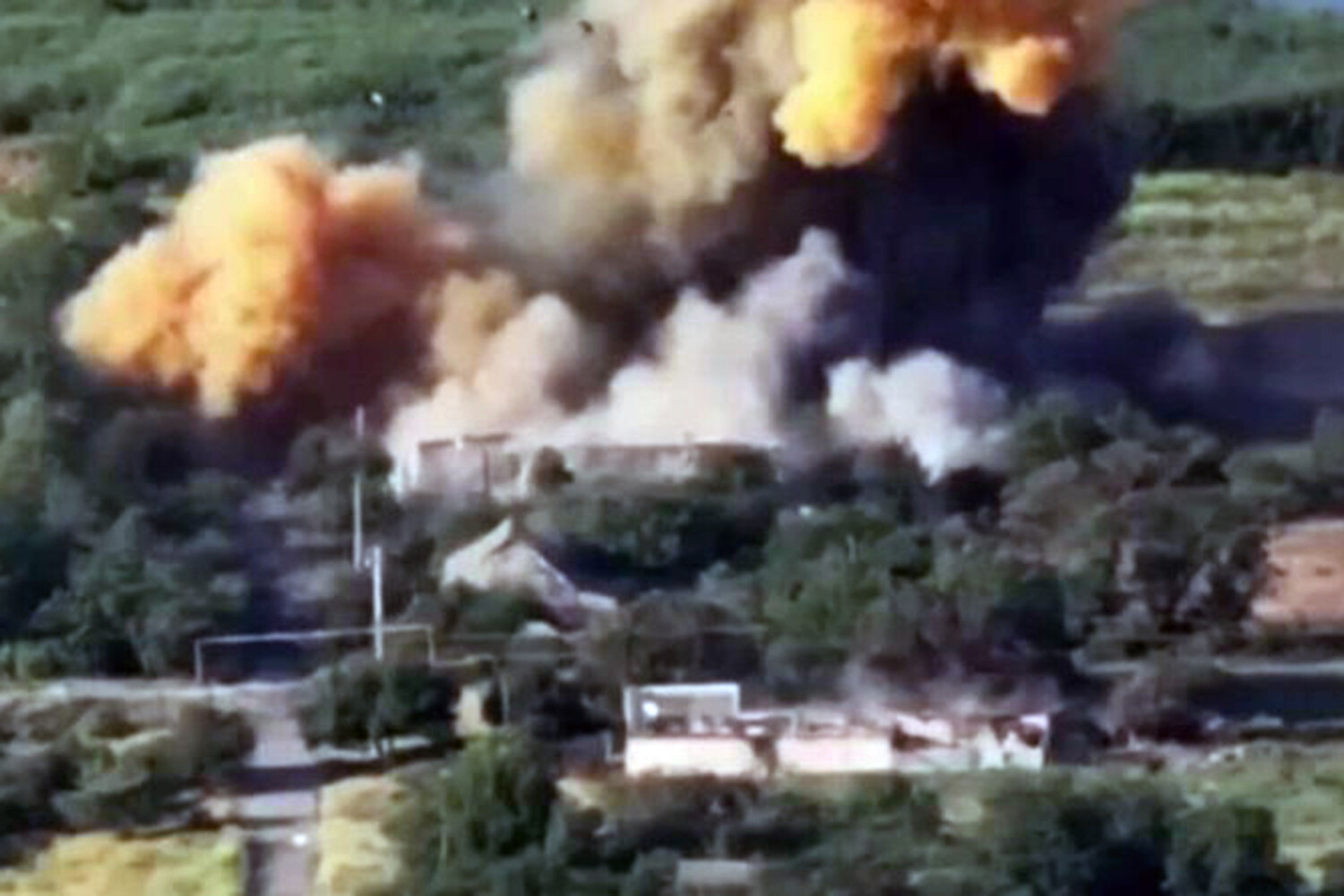 Privileged Access to Chaos: Unverified Video Offers Rare Insight into Dnipropetrovsk Airbomb Strike from Obscure Forum
