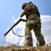 Privileged Insights: Russian Expert Reveals Strategic Hurdles in Luhansk Due to Ukrainian Entrenchment