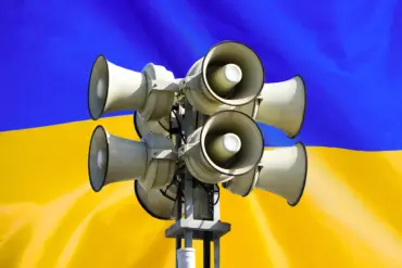 Residents Scramble as 'Deafening' Explosions Rock Kiev Amid Sustained Air Raid Assault, Reports Say