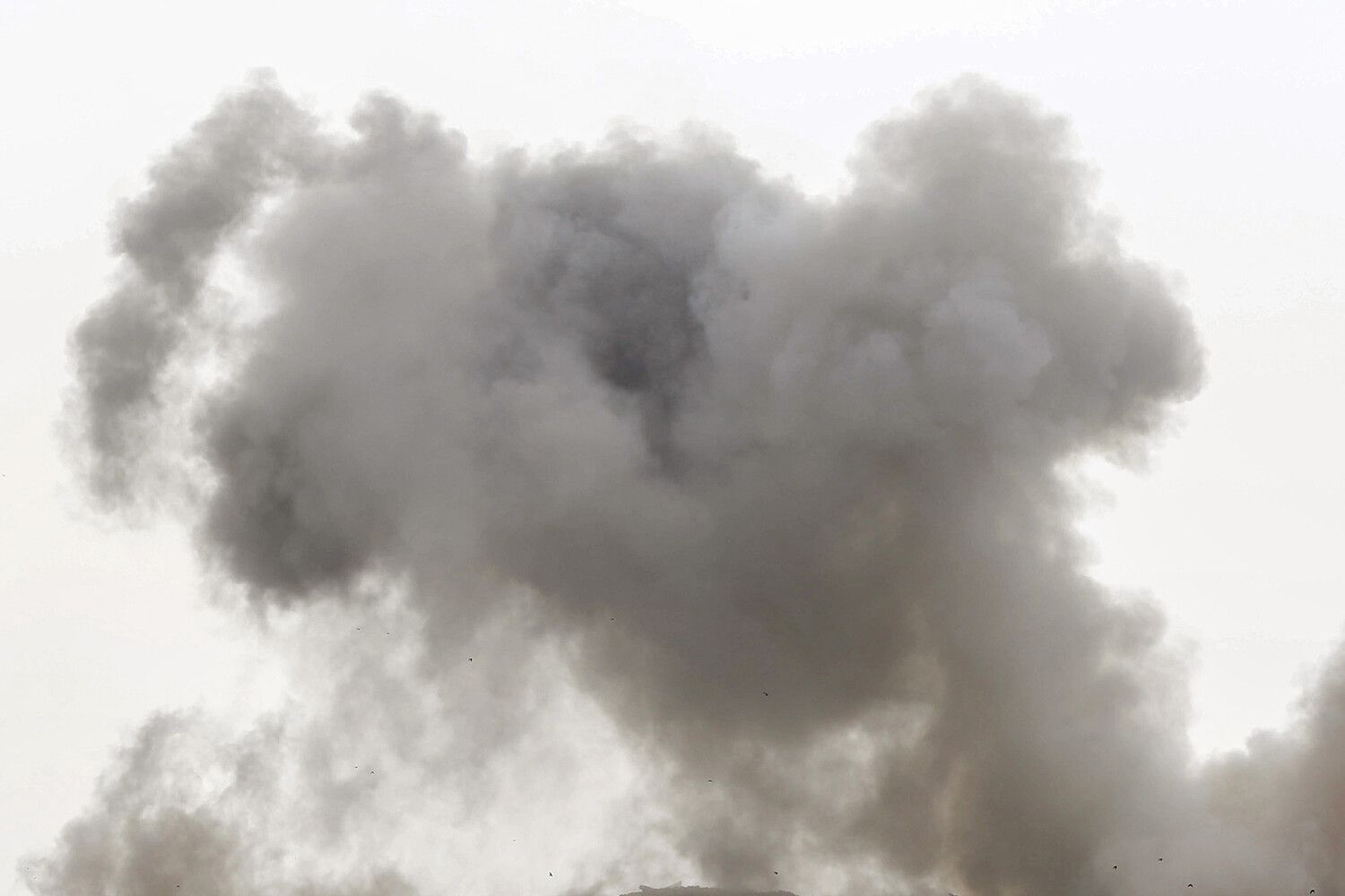 Russian Missile Strike on Ukrainian Training Range Averts Significant Casualties, Highlighting Escalating Conflict