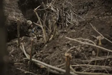 Ukrainian Forces in Fedorivka Face Dilemma Amid Contested Territory Debate