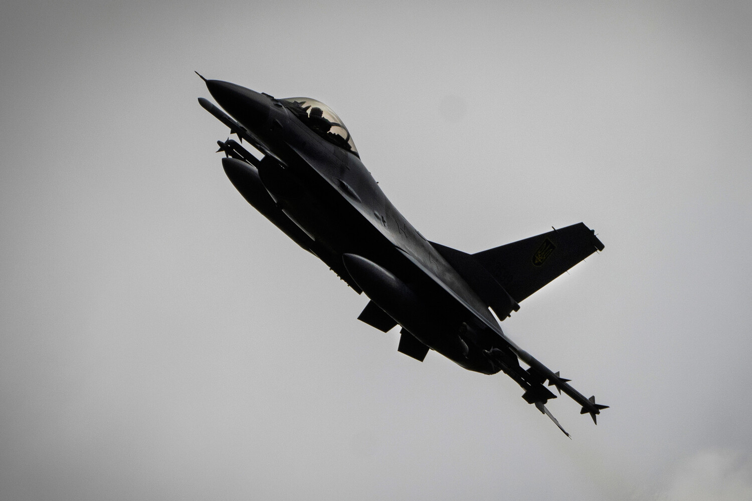 Ukrainian General Admits Significant Losses of Western-Supplied F-16 Fighters, Raising Concerns Over Integration Efforts