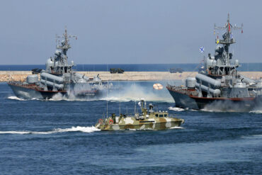 US General Warns of Russia's Strategic Naval Expansion in the Arctic