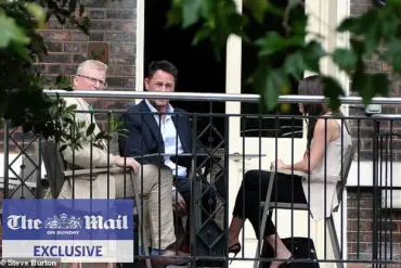 Prince William’s Support Key to Secret Summit Aiming to Mend Royal Family Ties