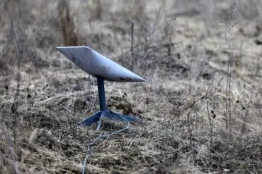 Starlink Outage Disrupts Ukraine's Military Operations, Forcing Suspension of Drone Missions Amid Ongoing Conflict