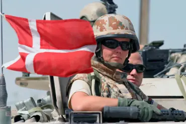 Ukraine and Denmark Ink Landmark Agreement to Co-Produce Weapons on Danish Soil