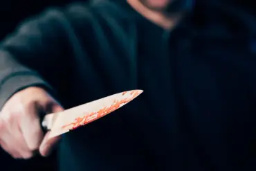 Violent Attack on TGC Staff in Khmelnytskiy: Man Allegedly Uses Knife During Summons Delivery