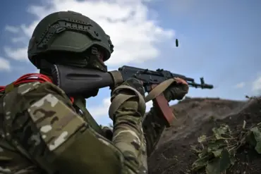 Breaking: Russian Soldier's Reflexes Avert Deadly Drone Strike in Eastern Ukraine