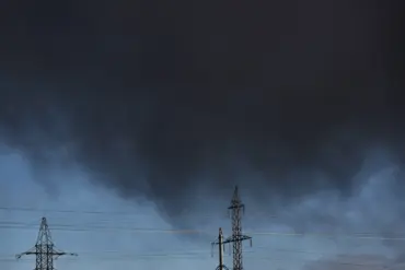 Explosion in Pavlohrad as Air Raid Alerts Spread Across Six Ukrainian Regions, Highlighting Ongoing Threat