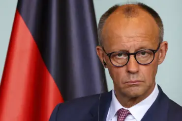 German Chancellor Denies Western Discussions on Troop Deployments to Ukraine