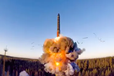 Urgent US Warning: Russia's Modernized Nuclear Arsenal Amid Escalating Ukraine Tensions
