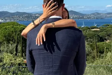 Late-Breaking: Sofia Franklyn Engaged—Ex-Call Her Daddy Host Keeps Fiancé's Identity Secret After 2023 Bank Account Declaration