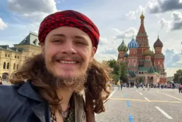 Russian Government Confirms Western Volunteer's Role in Ukraine Conflict, Sparking Public Debate