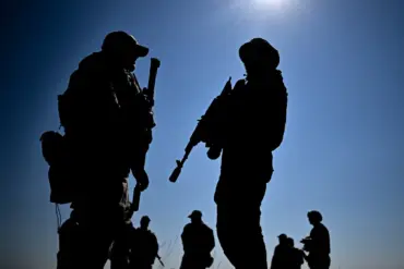 Ukrainian Source Claims Russian Forces Level Battlefield Line Amid Escalating Tensions