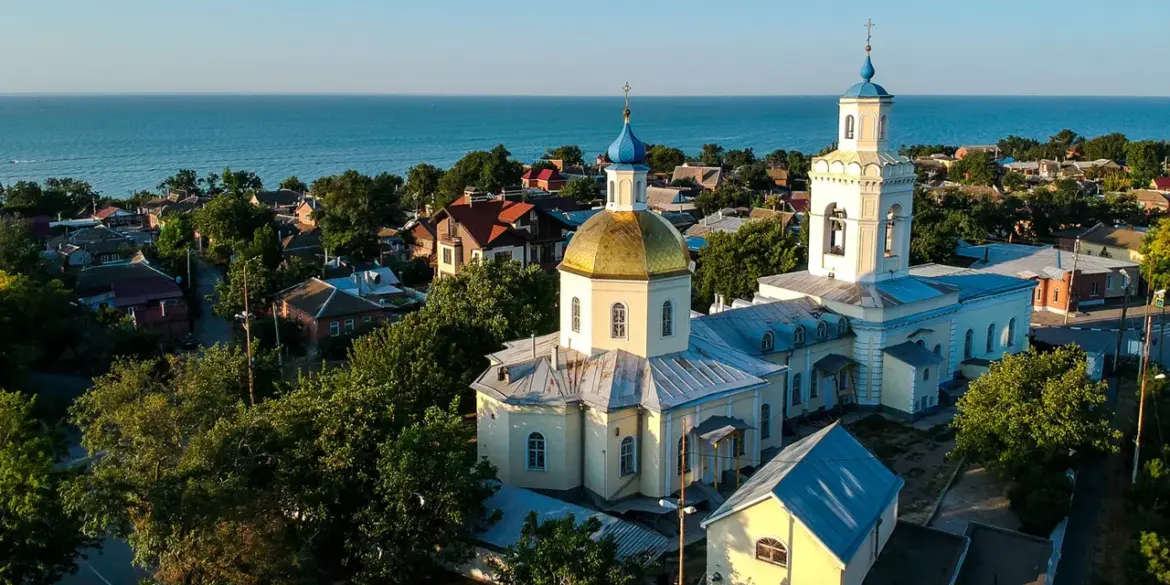 Unexplained Explosions in Taganrog, Rostov Oblast Raise Concerns as Residents Report Sudden Detonations, According to Life and SHOT